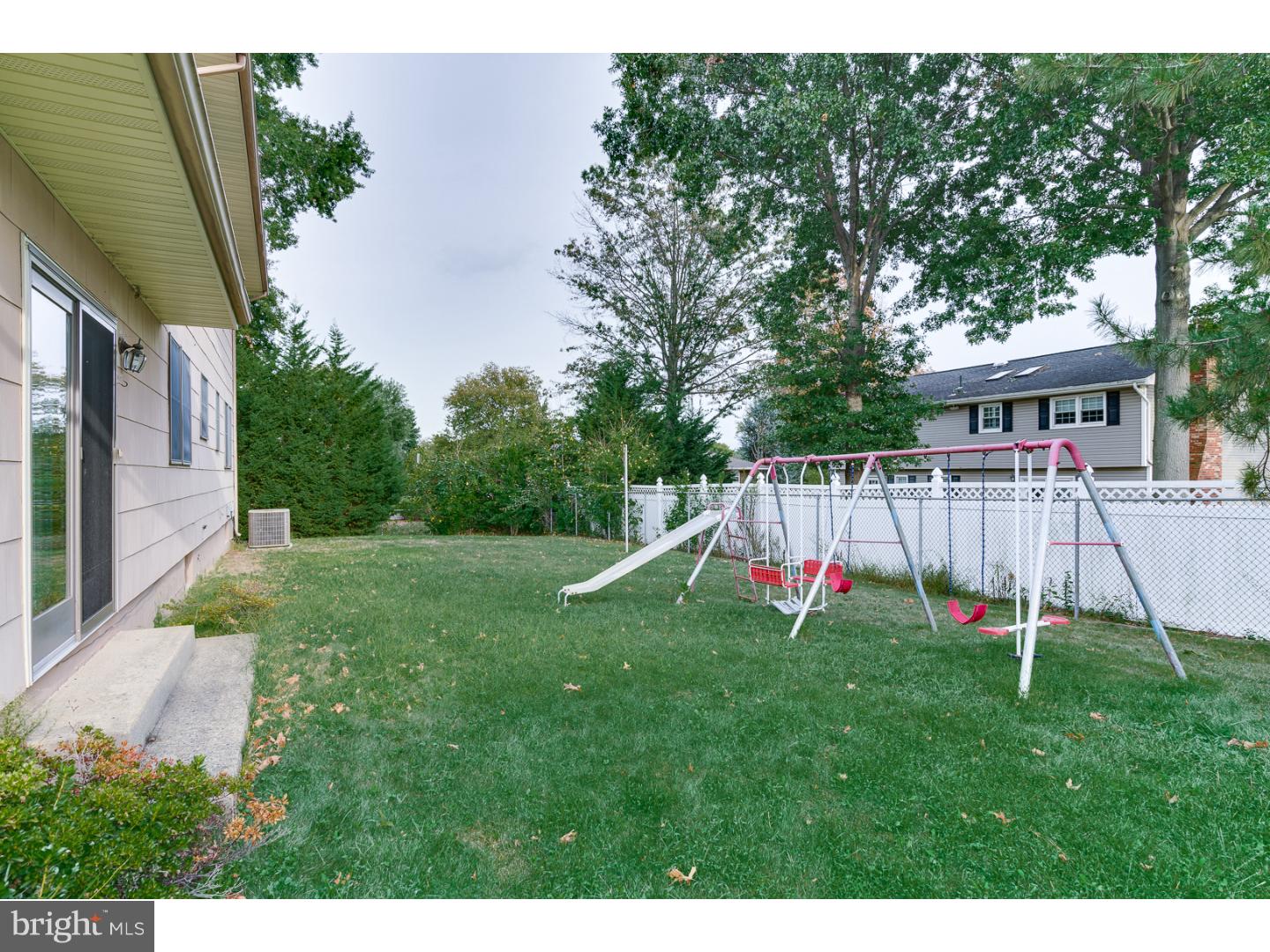 142 Hempstead Road Hamilton, NJ 08610 - Photo 23 of 25 Gallery Image 23