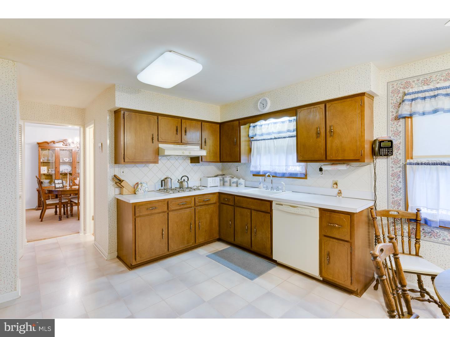 142 Hempstead Road Hamilton, NJ 08610 - Photo 8 of 25 Gallery Image 8
