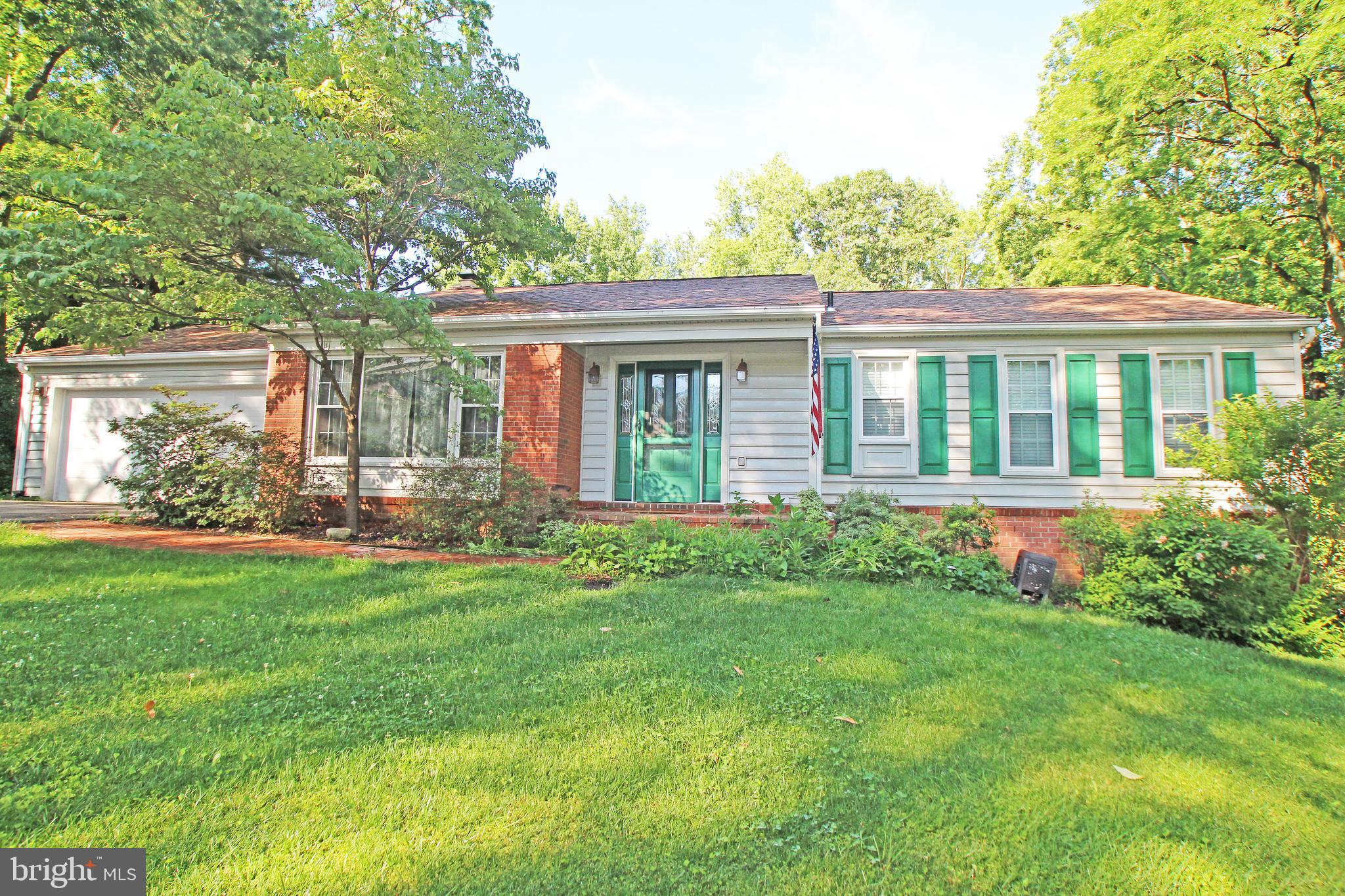 7928 St George Court Springfield, VA 22153 - Photo 4 of 70 Gallery Image 4