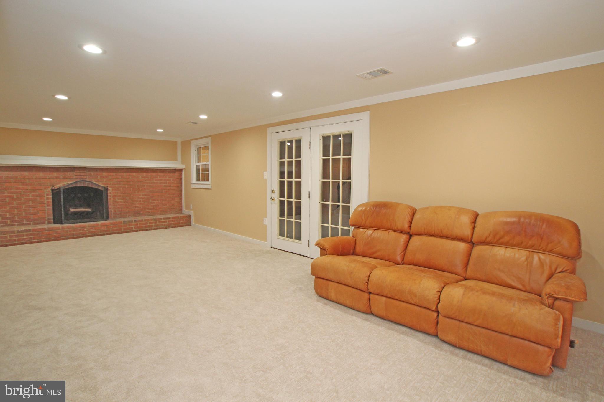7928 St George Court Springfield, VA 22153 - Photo 46 of 70 Gallery Image 46