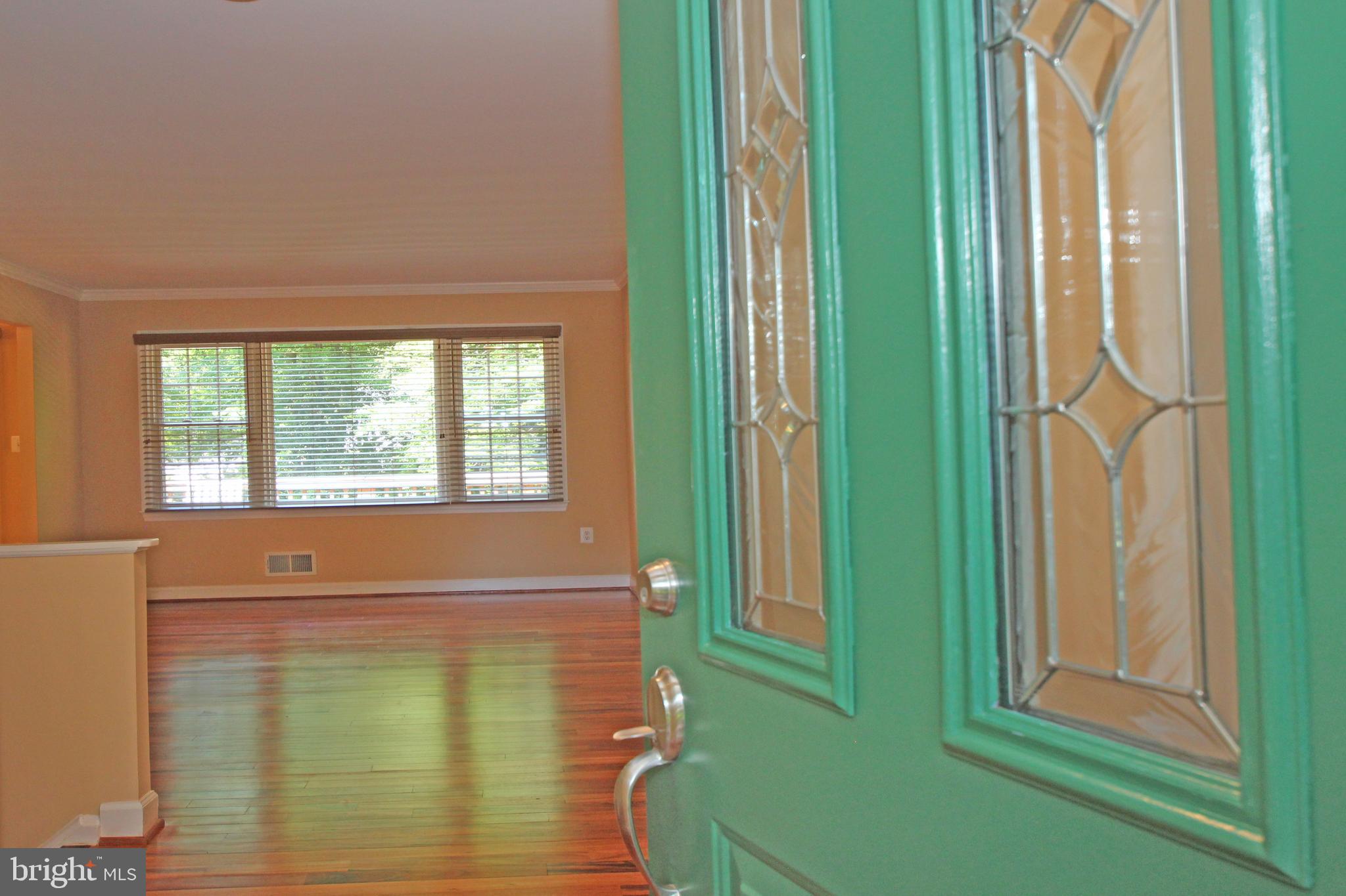 7928 St George Court Springfield, VA 22153 - Photo 7 of 70 Gallery Image 7