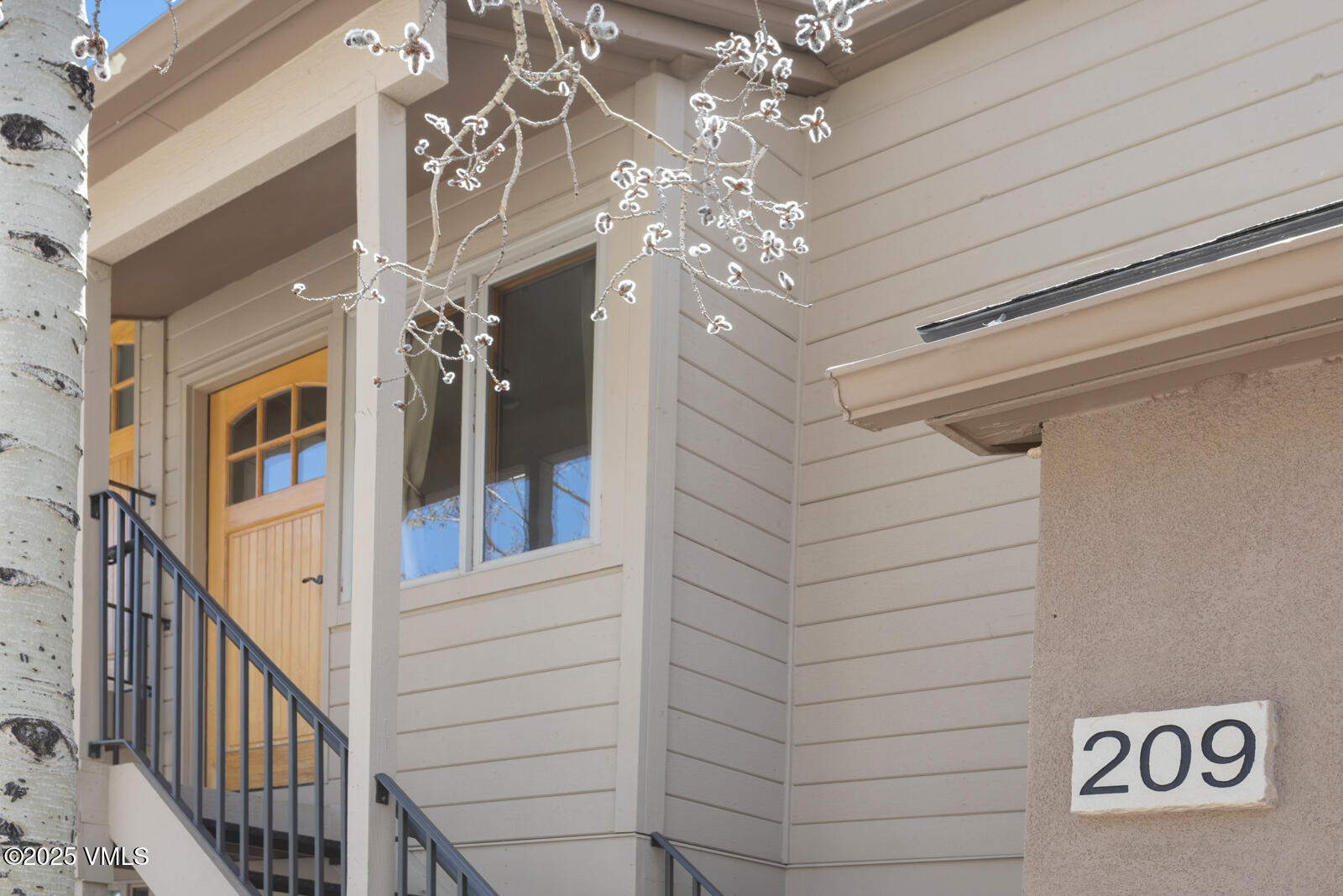 4192 Spruce Way, Unit 209A Vail, CO 81657 - Photo 2 of 25 4192 Spruce Way 209 MLS-24