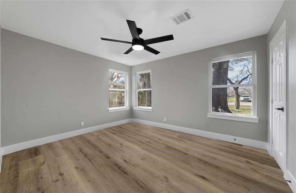 7609 St Lo Road Houston, TX 77033 - Photo 12 of 14