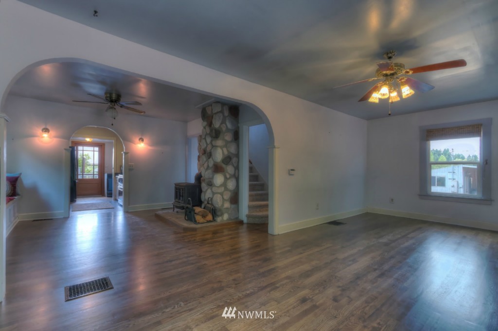 11022 Olalla Valley Road Southeast Olalla, WA 98359 - Photo 14 of 22 Gallery Image 14