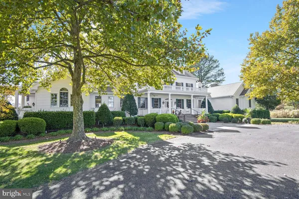a view of a lake with houses