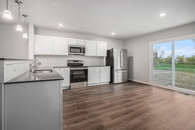 $284,900 | 604 Arizona Boulevard, Three Rivers, MI 49093