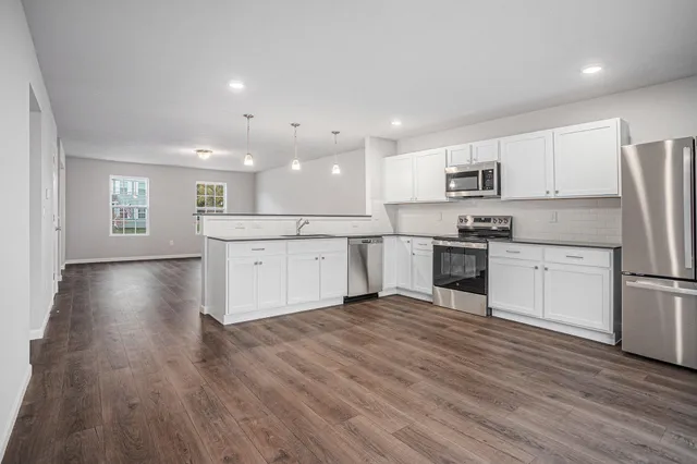 $284,900 | 604 Arizona Boulevard, Three Rivers, MI 49093