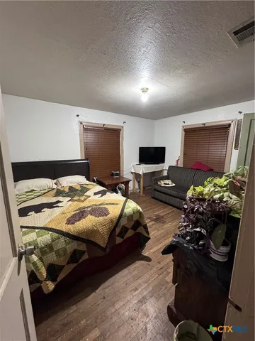 $316,000 | 795 East Mather Street, New Braunfels, TX 78130