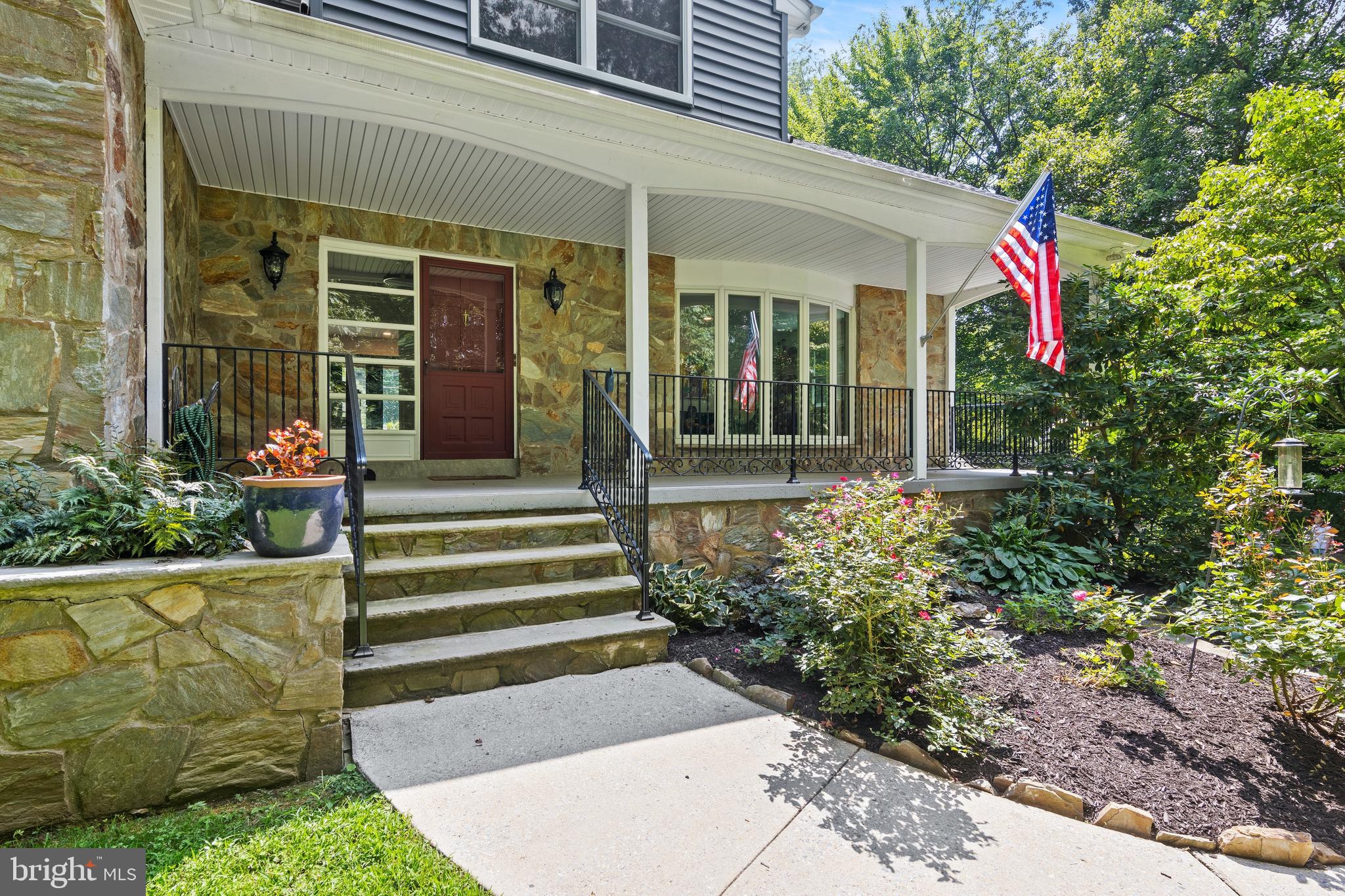322 East Doe Run Road Kennett Square, PA 19348 - Photo 2 of 57 Front Porch