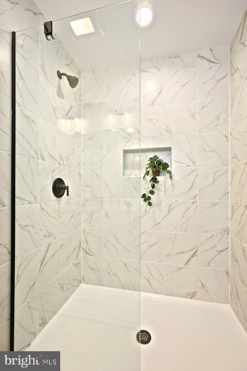 1047 Addie Lane Harrisburg, PA 17112 - Photo 14 of 16