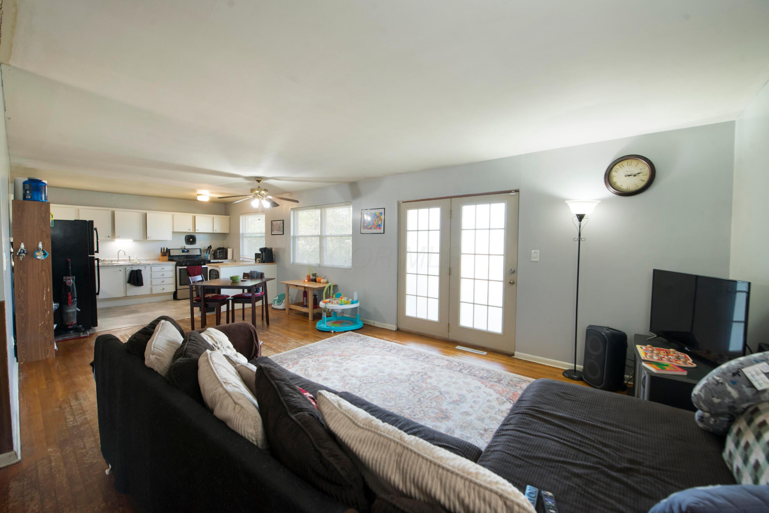 1564 Smith Road Columbus, OH 43207 - Photo 9 of 52 DRM_7440