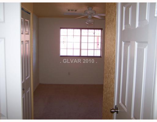 4730 East Craig Road, Unit 2095 Las Vegas, NV 89115 - Photo 8 of 14 Master Bedroom.