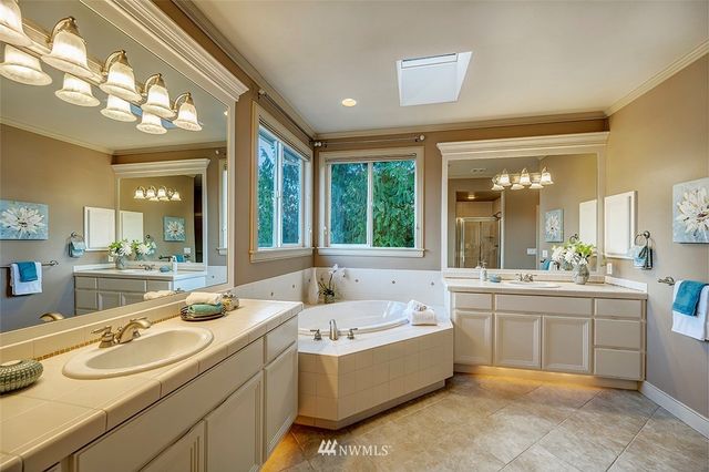 $1,707,000 | 17041 Northeast 114th Court, Redmond, WA 98052