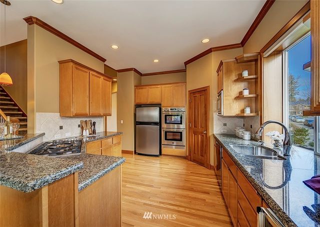 $1,707,000 | 17041 Northeast 114th Court, Redmond, WA 98052