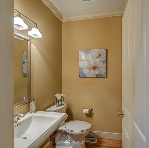 $1,707,000 | 17041 Northeast 114th Court, Redmond, WA 98052