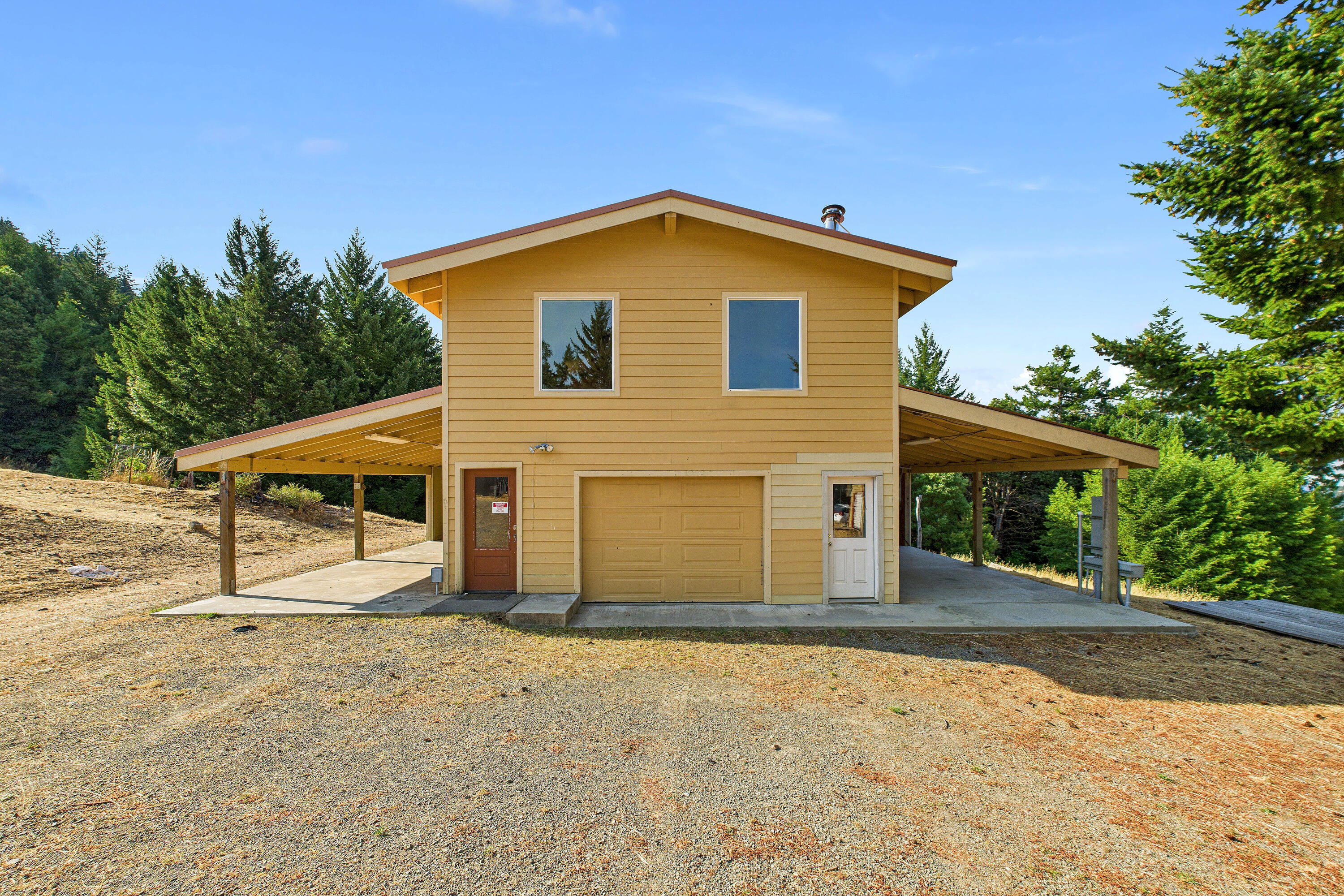 26092 Dyerville Loop Road Garberville, CA 95542 - Photo 14 of 74