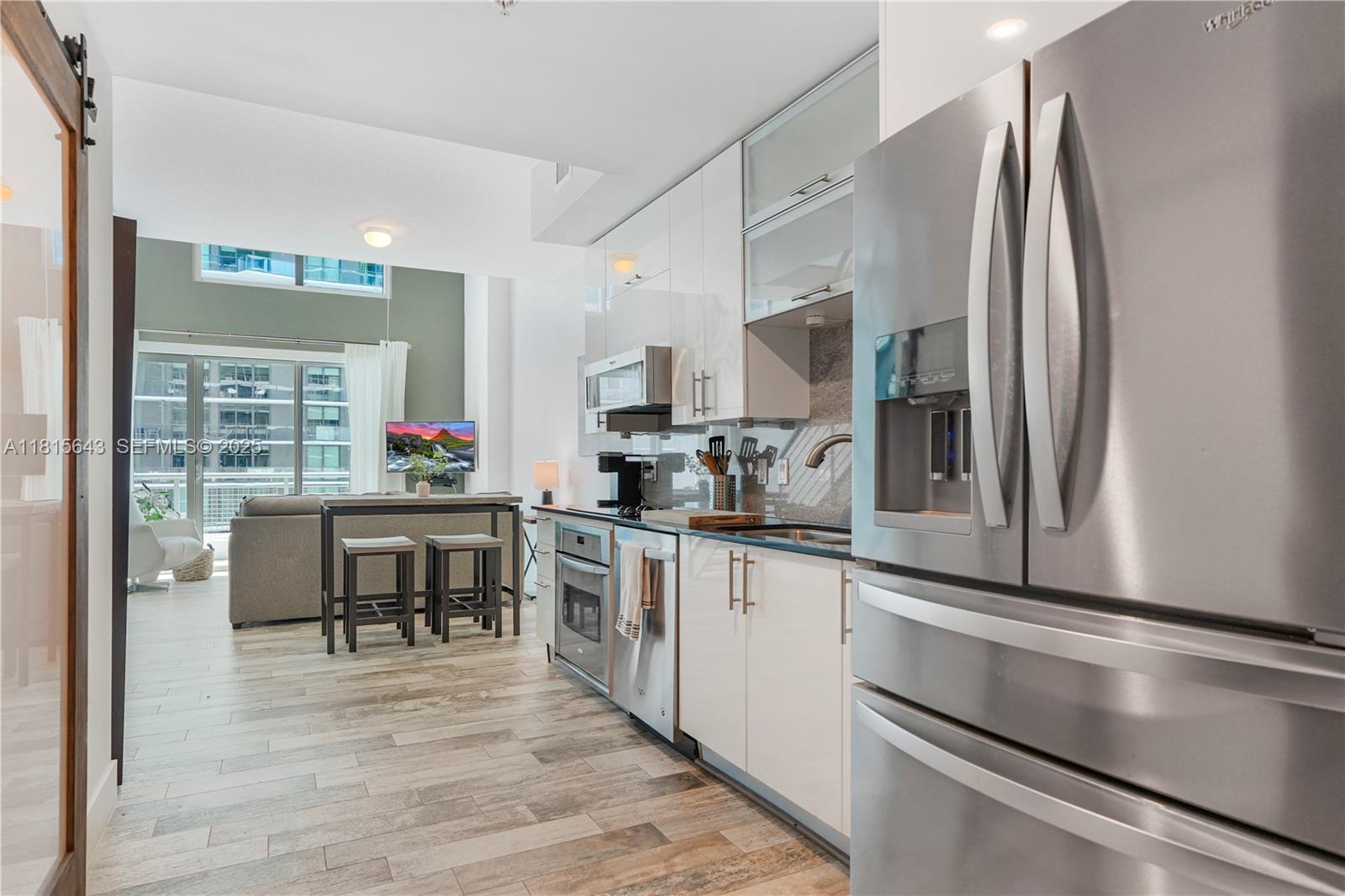 60 Southwest 13th Street, Unit 2410 Miami, FL 33130 - Photo 4 of 50