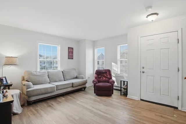 $359,900 | 56 Wigwam Hill Drive, Worcester, MA 01605