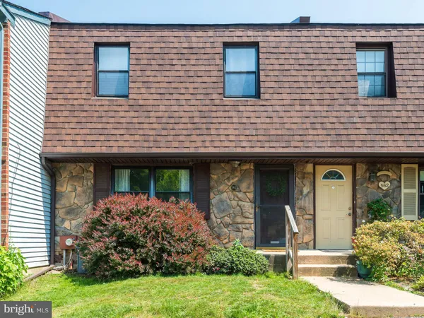 $2,400 | 564 Coventry Lane, West Chester, PA 19382