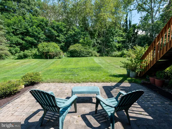 $2,400 | 564 Coventry Lane, West Chester, PA 19382