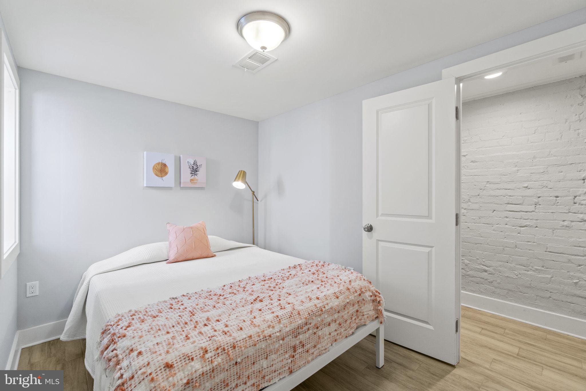 119 R Street Northeast Washington, DC 20002 - Photo 24 of 37