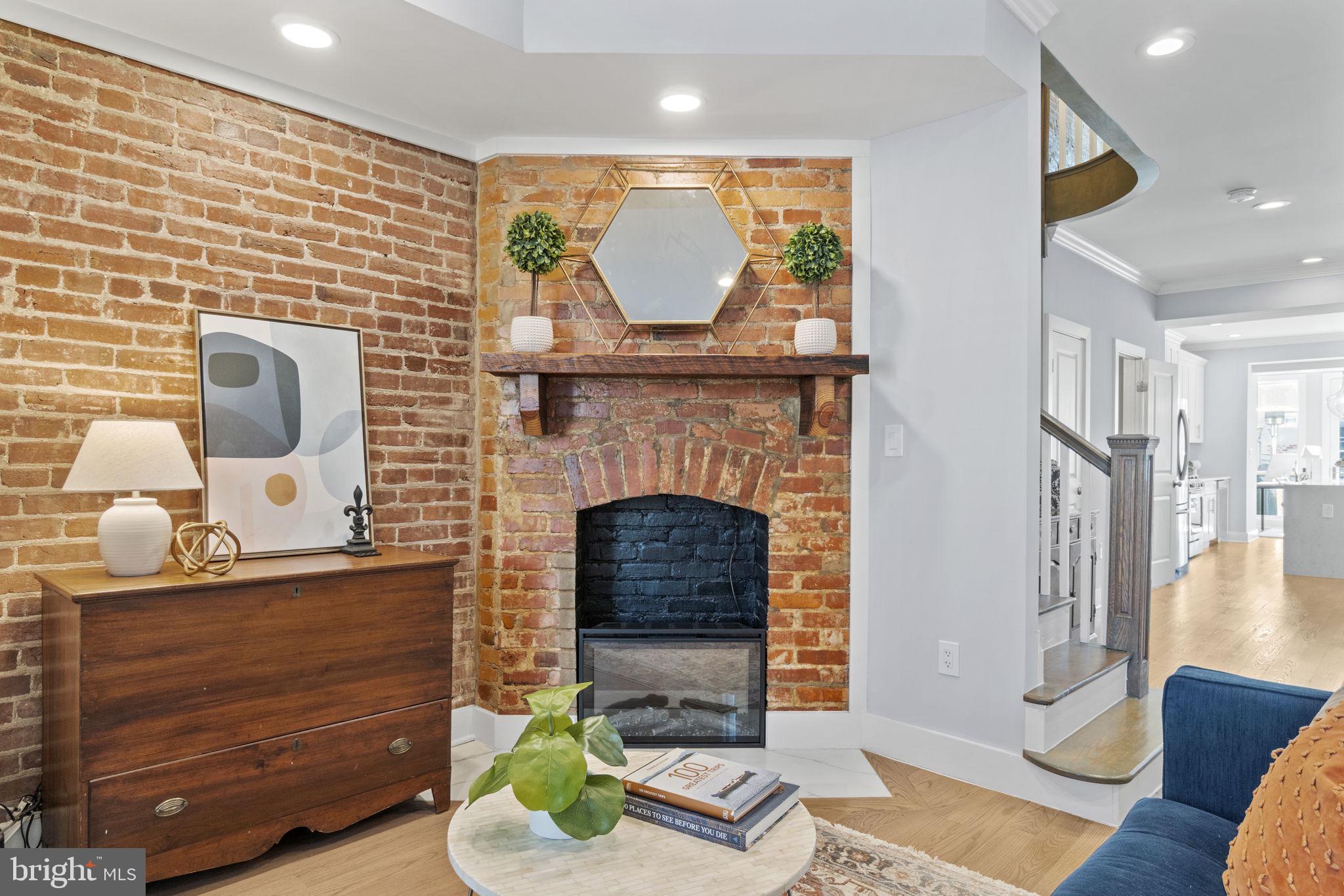 119 R Street Northeast Washington, DC 20002 - Photo 4 of 37