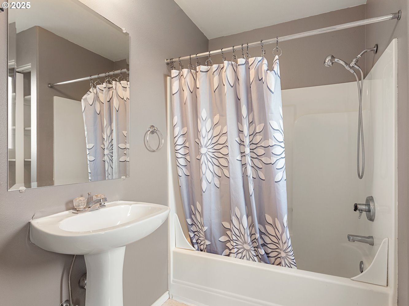 15513 Southwest Peridot Way Beaverton, OR 97007 - Photo 20 of 36 Gallery Image 20