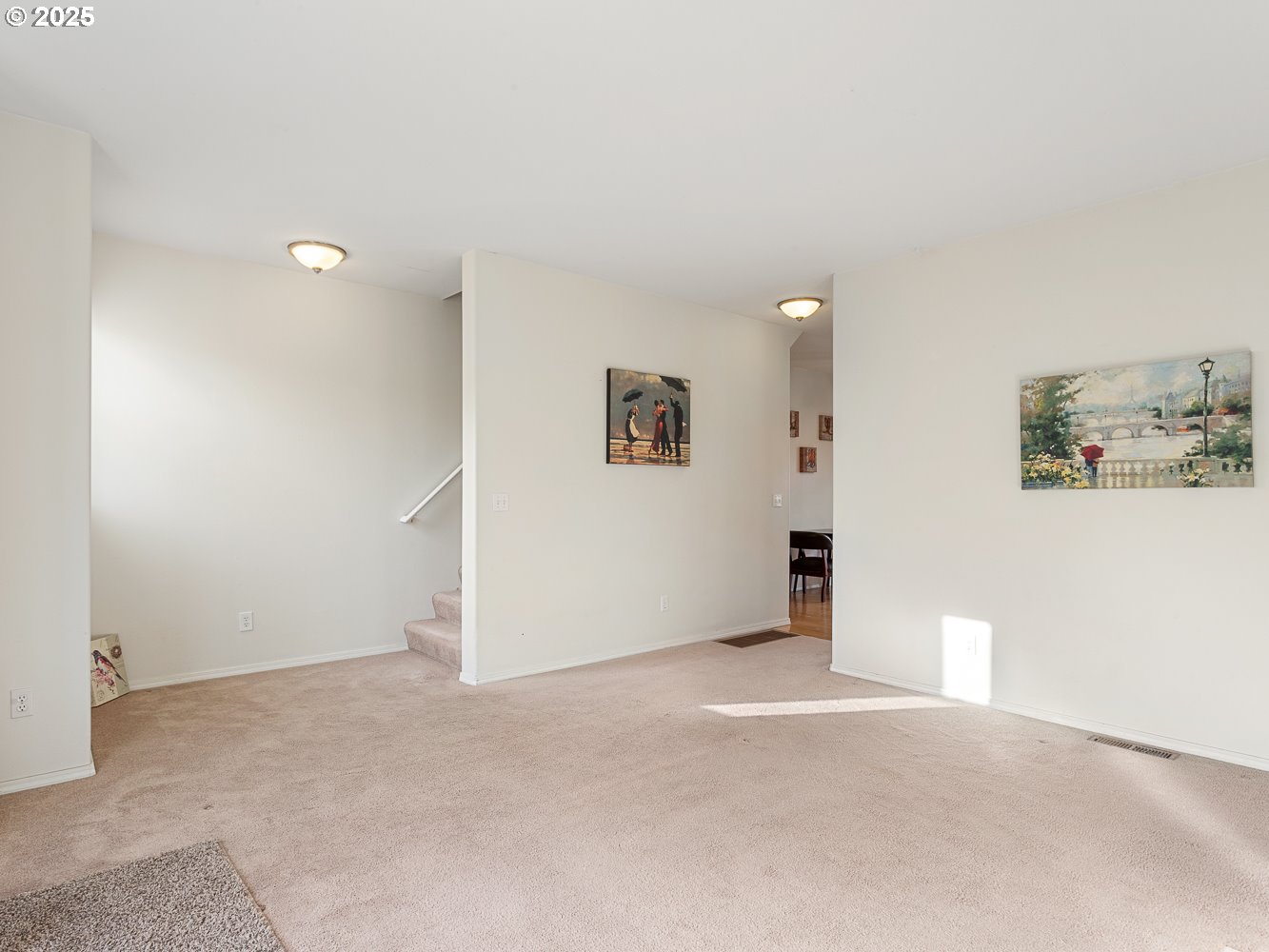 15513 Southwest Peridot Way Beaverton, OR 97007 - Photo 8 of 36 Gallery Image 8