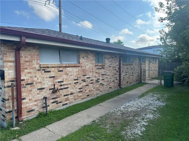 $315,000 | 2125-27 Edenborn Avenue, Metairie, LA 70001