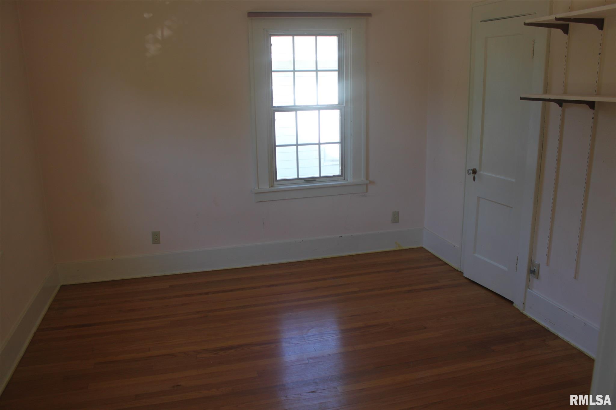 2647 Middle Road Davenport, IA 52803 - Photo 26 of 28 Gallery Image 26