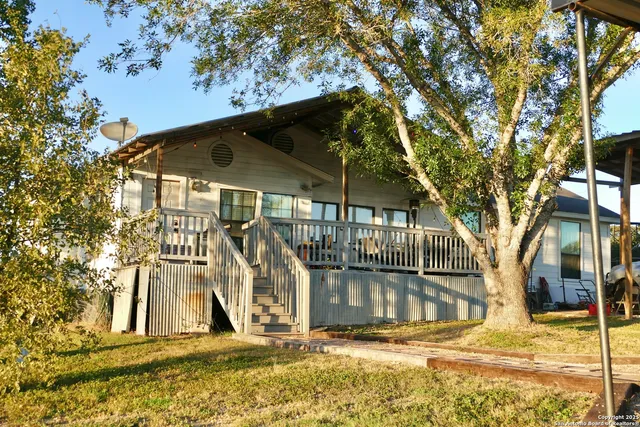 $330,000 | 543 County Road 5781, Castroville, TX 78009