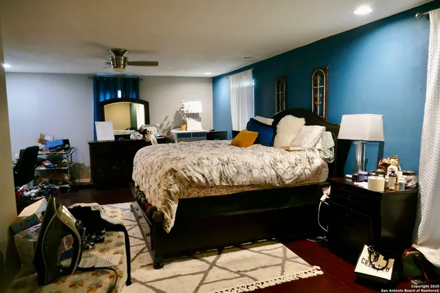 $330,000 | 543 County Road 5781, Castroville, TX 78009