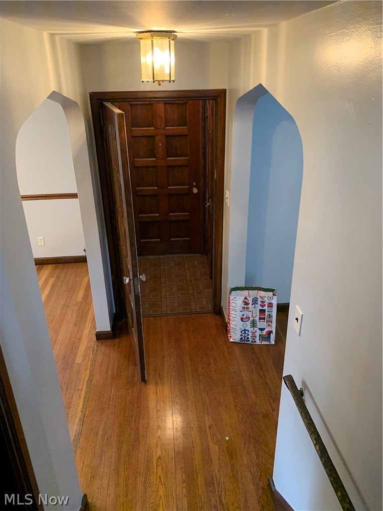 3542 Edison Road Cleveland, OH 44121 - Photo 15 of 34