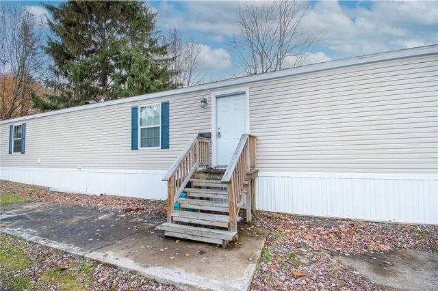 $64,900 | 11 Birch Circle, Williamson, NY 14589