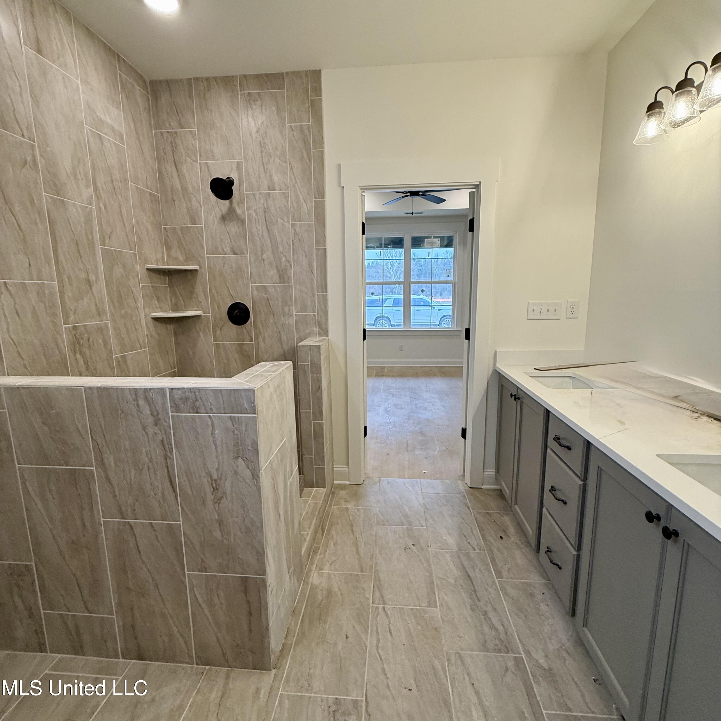 423 Sunflower Street Nesbit, MS 38651 - Photo 14 of 33 Cleveland