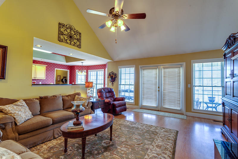 8328 Cliff Ridge Court Corryton, TN 37721 - Photo 11 of 39 8328 Living 2