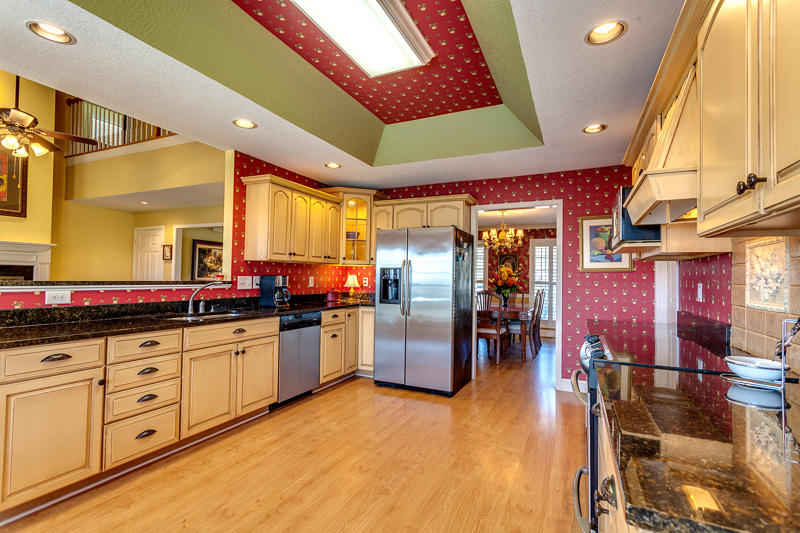 8328 Cliff Ridge Court Corryton, TN 37721 - Photo 13 of 39 8328 Kitchen
