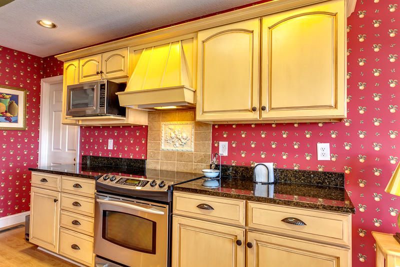 8328 Cliff Ridge Court Corryton, TN 37721 - Photo 15 of 39 8328 Kitchen 3