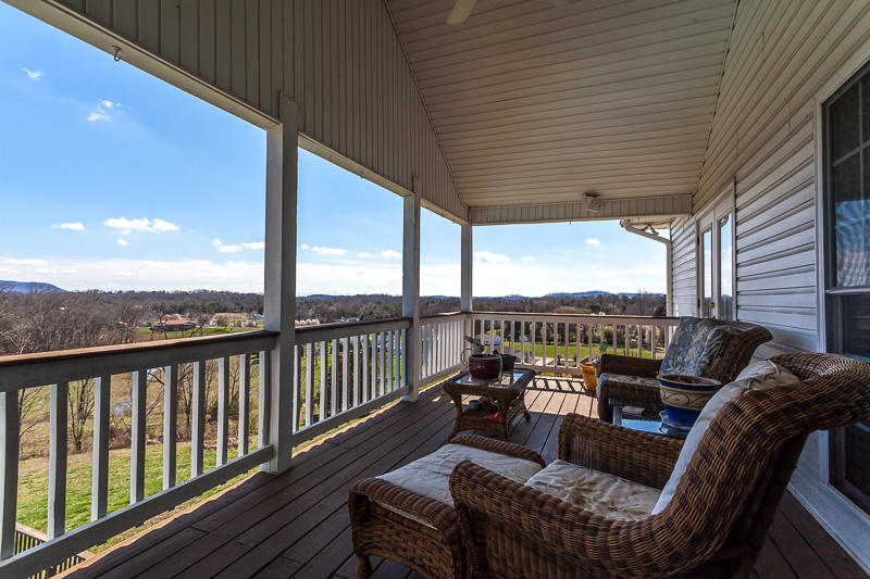8328 Cliff Ridge Court Corryton, TN 37721 - Photo 19 of 39 8328 Deck