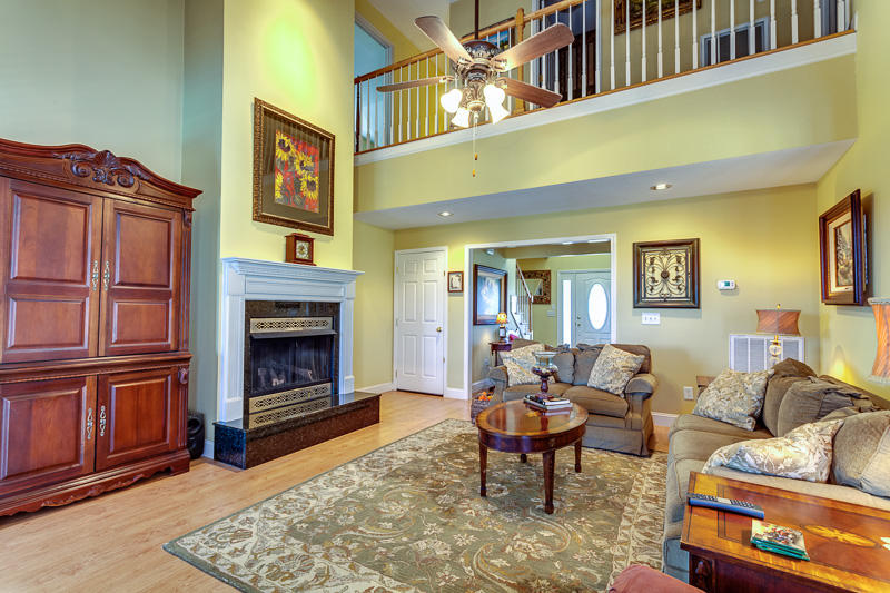 8328 Cliff Ridge Court Corryton, TN 37721 - Photo 10 of 39 8328 Living 3