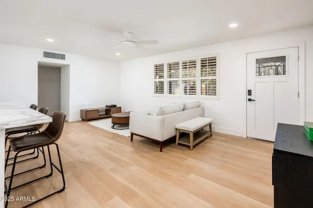 $3,249 | 4112 6th Avenue Northwest, Phoenix, AZ 85013