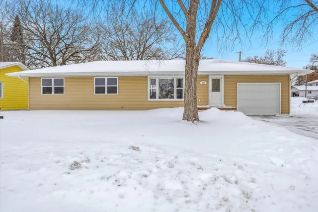 $279,900 | 257 3rd Avenue North, Sartell, MN 56377