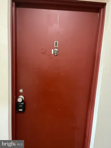 $1,365 | 125 I Clubhouse Drive Southwest, Unit 8, Leesburg, VA 20175