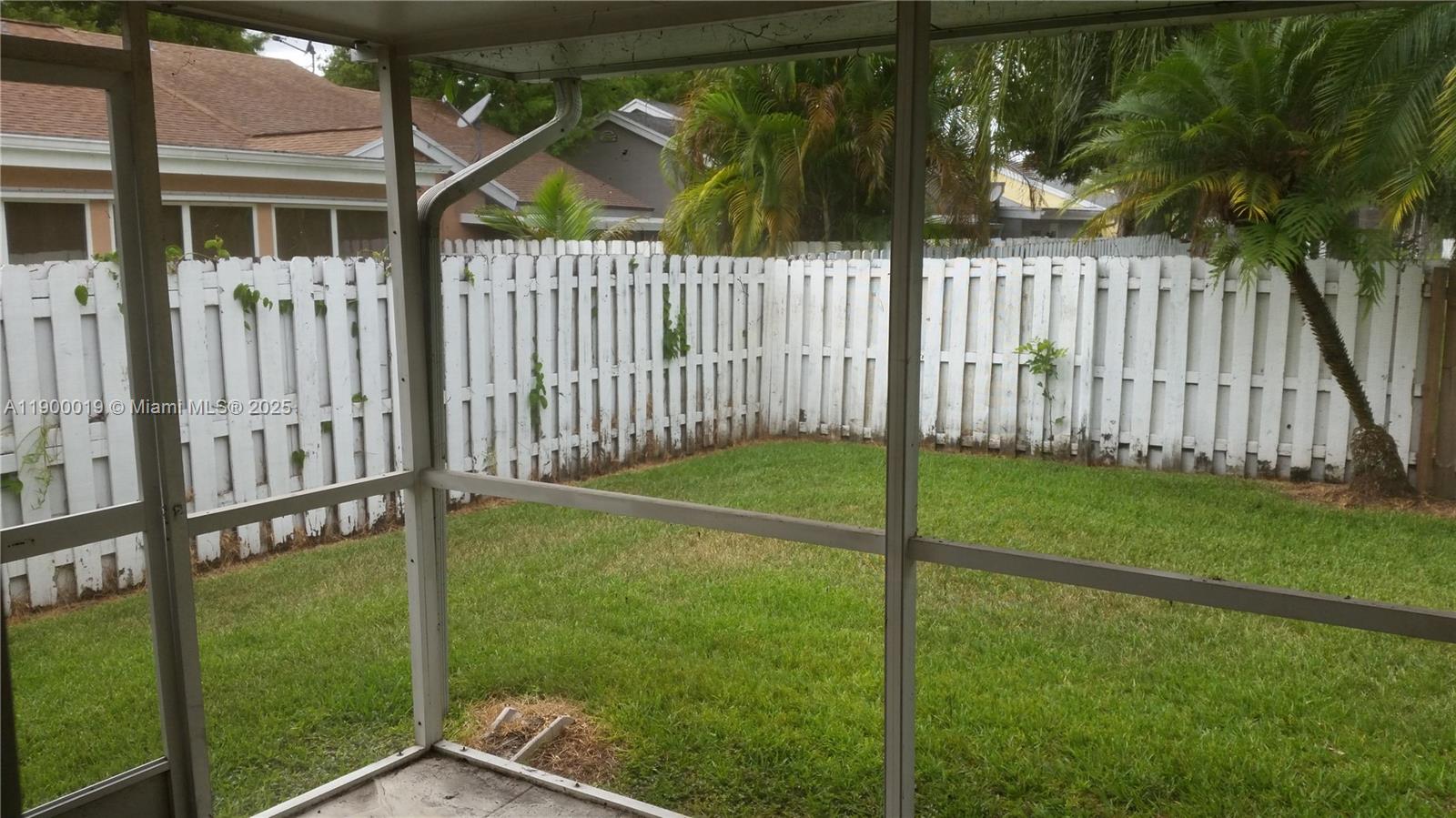 11071 Southwest 11th Place, Unit 124 Davie, FL 33324 - Photo 16 of 18 a garden view