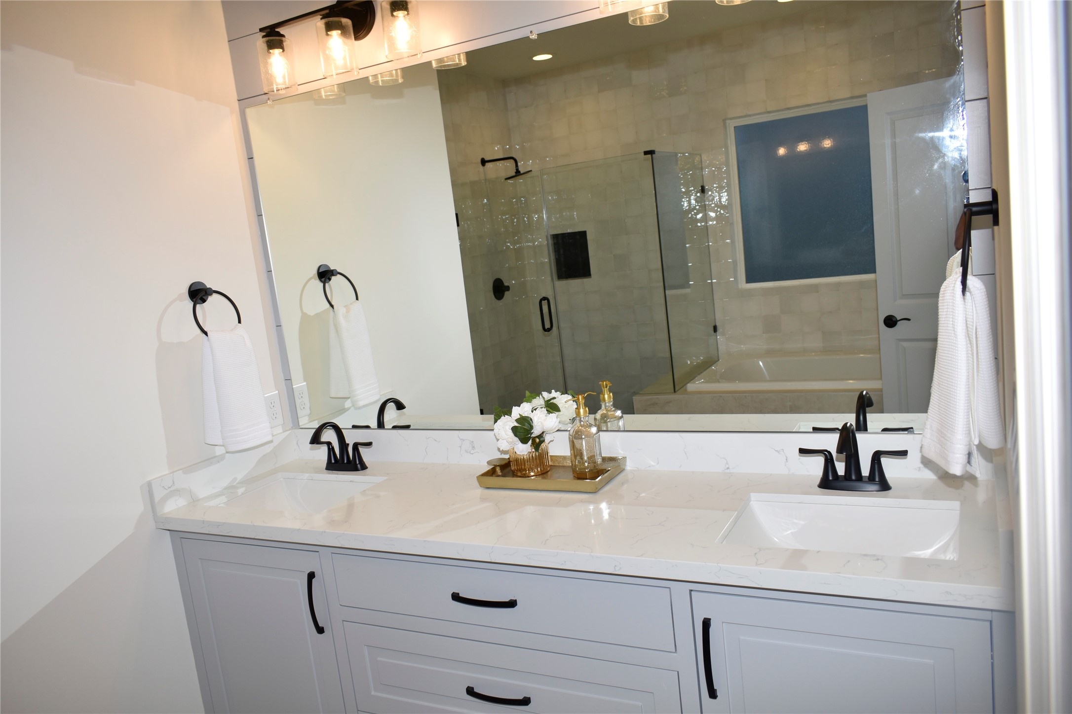 4804 Wilmington Street Houston, TX 77033 - Photo 30 of 47 Plenty space