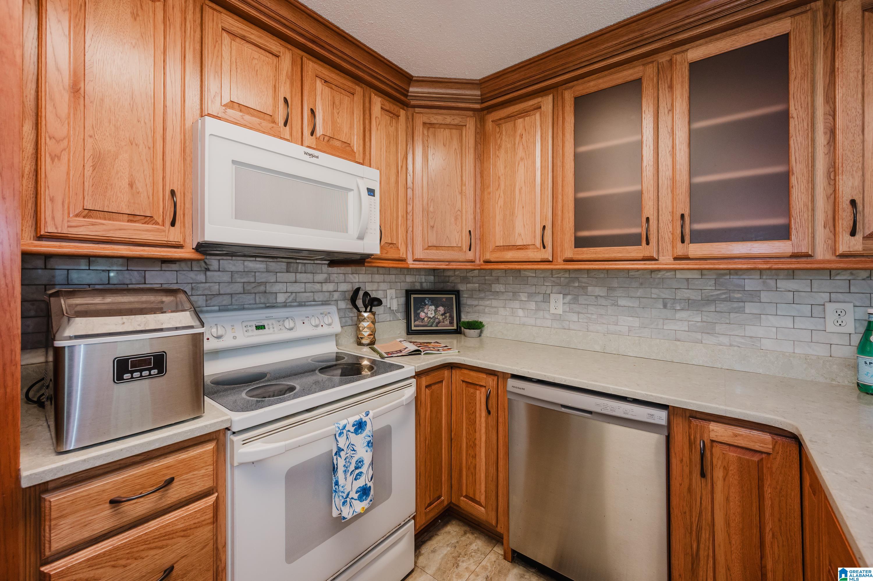 1355 Waxwing Trail Alabaster, AL 35007 - Photo 9 of 29