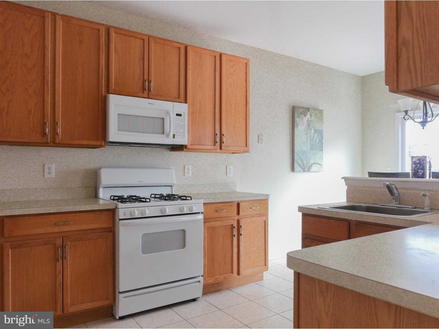 104 Castleton Road Delran, NJ 08075 - Photo 9 of 25