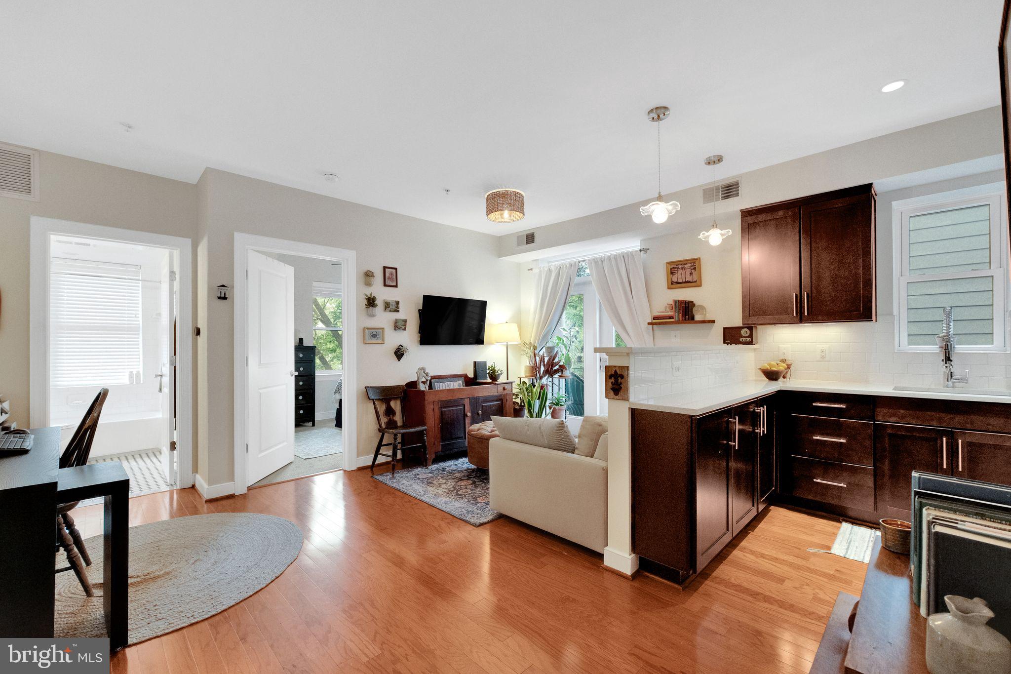 4800 Georgia Avenue Northwest, Unit 404 Washington, DC 20011 - Photo 3 of 23 Bright and airy!