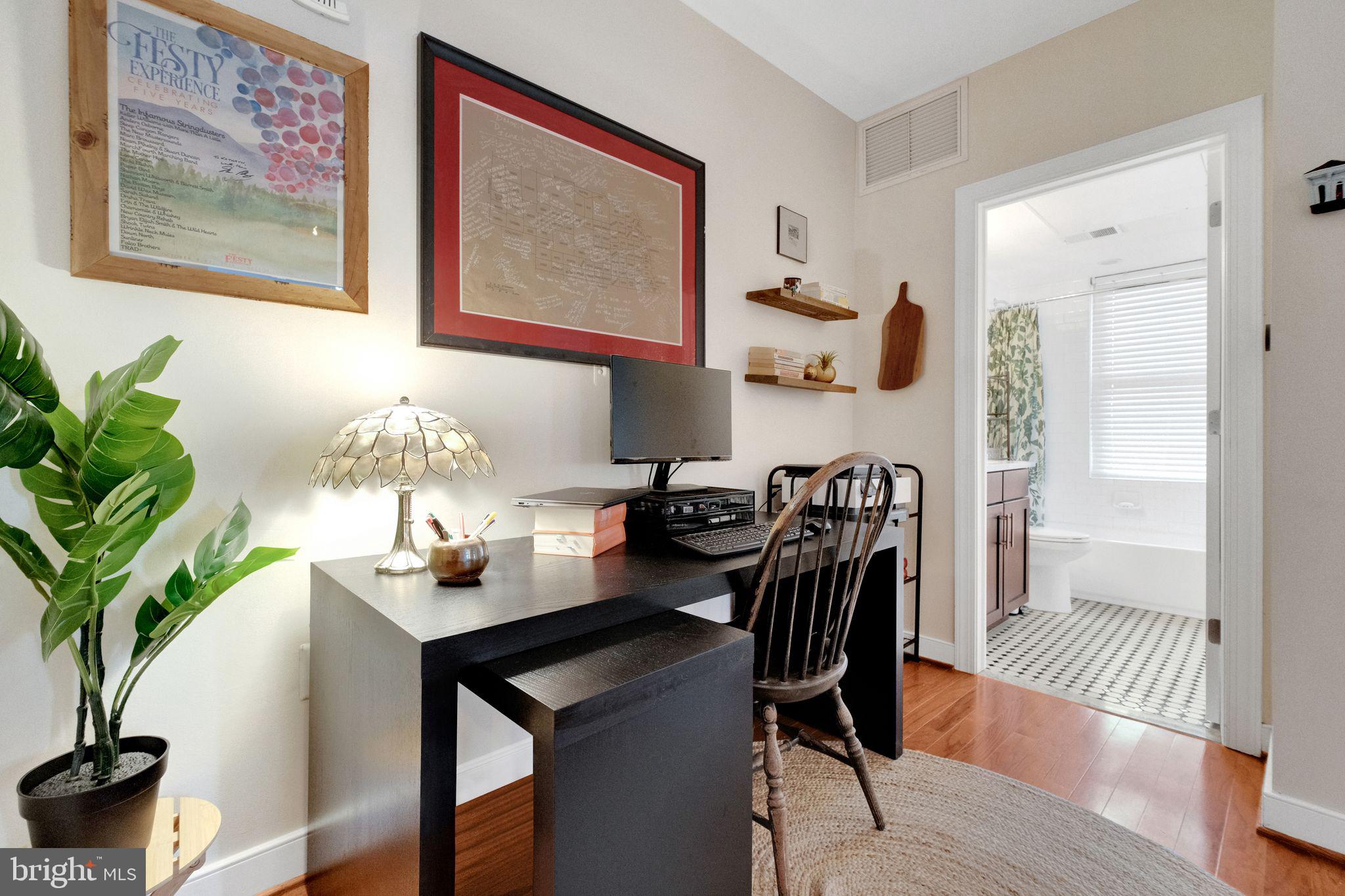 4800 Georgia Avenue Northwest, Unit 404 Washington, DC 20011 - Photo 9 of 23 Work from home easily