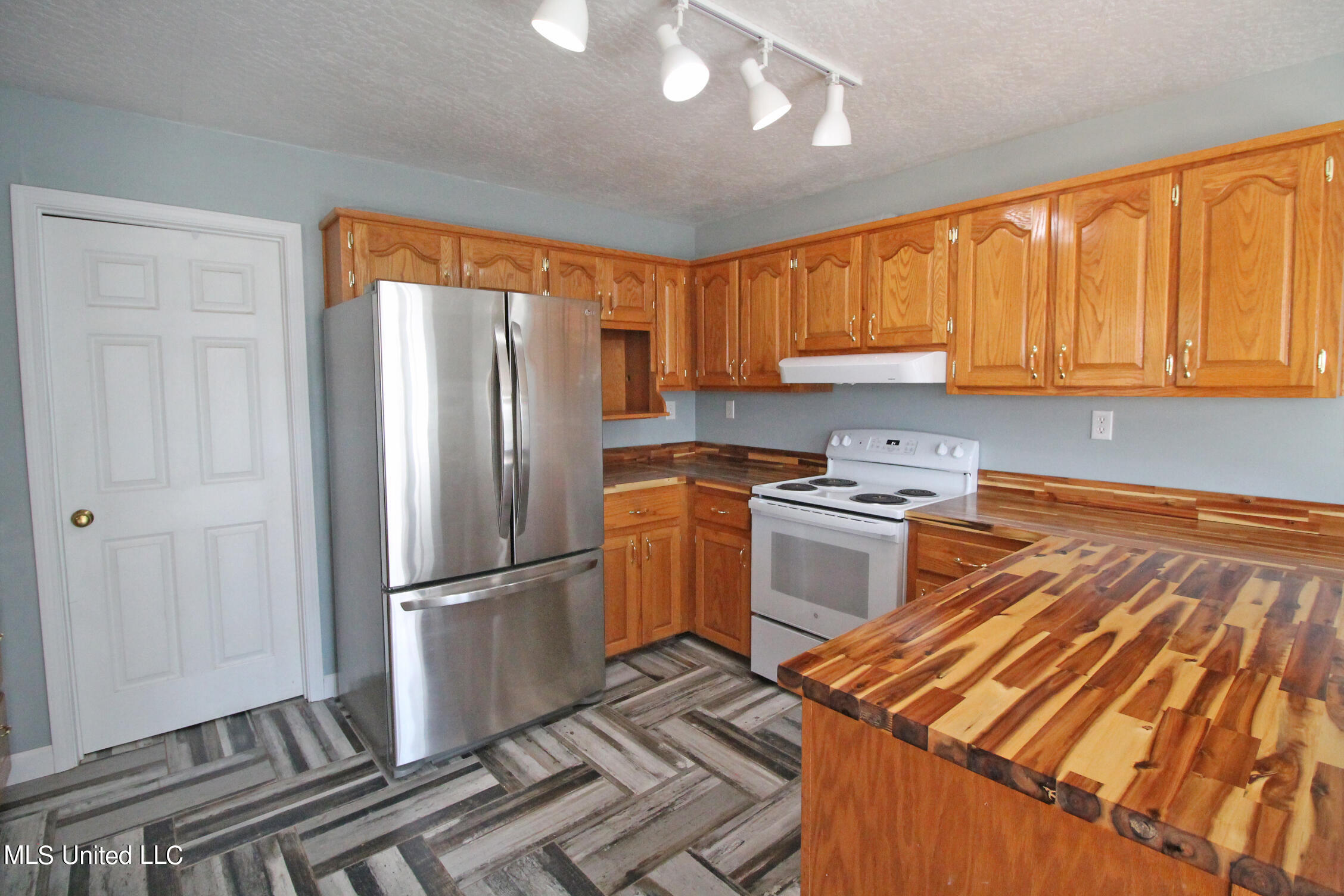 1166 Crenshaw Road Lucedale, MS 39452 - Photo 11 of 50 2 (2)